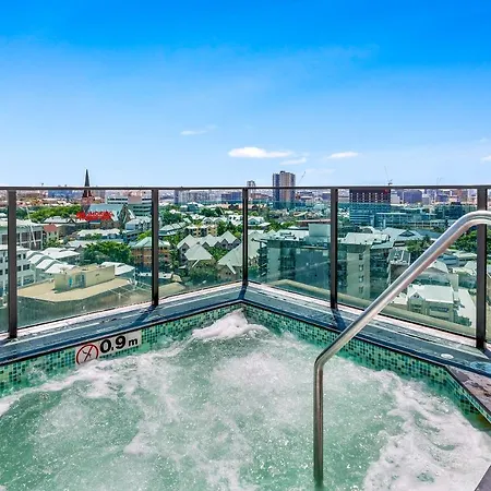 Quattro On Astor Aparthotel Brisbane Exterior photo
